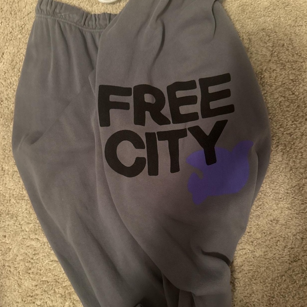 Free City Sweatpants